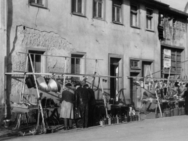 Straßenverkauf nach Großbrand 1950